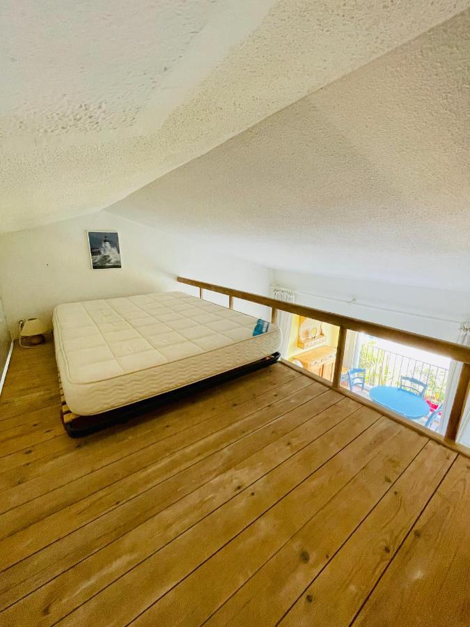 Bel Appartement Avec Mezzanine, Vue Mer Et Piscine Cogolin Luaran gambar