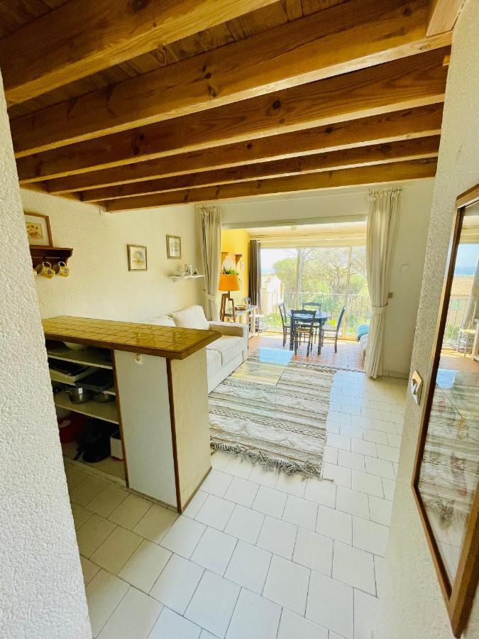 Bel Appartement Avec Mezzanine, Vue Mer Et Piscine Cogolin Luaran gambar